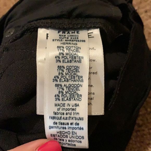 FRAME Denim - light edgy pleated front & perfectly designed slits formed ankle - Picture 11 of 15